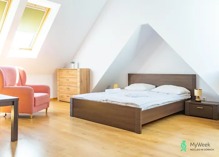 Przy Wyciagu, Myweek 아파트