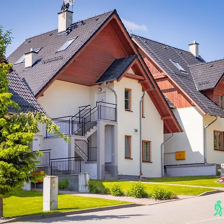 Przy Wyciagu, Myweek 公寓 *